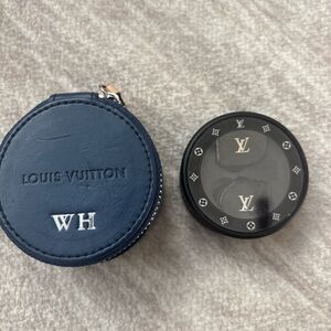 Loius Vuitton luxury ear buds with case QB010